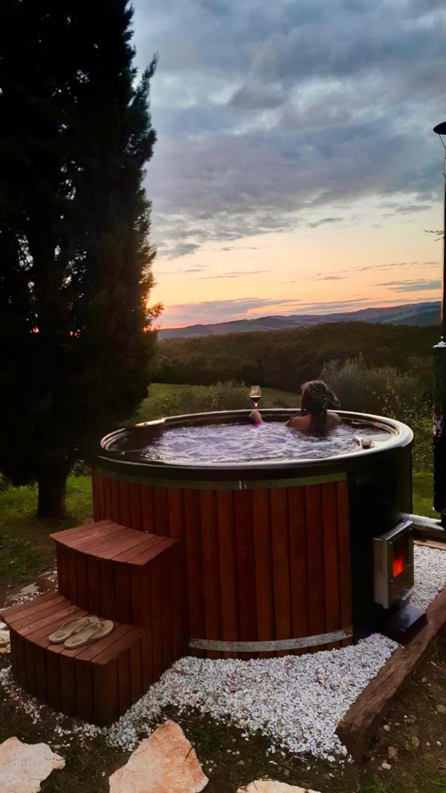 Podere Cerreto Casole dʼElsa Exteriör bild